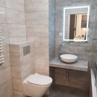 2-pokojowy apartament z prywatnym miejscem parking